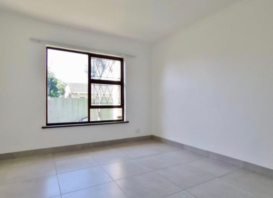 To Let 3 Bedroom Property for Rent in Charlo Eastern Cape